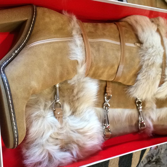 💖🍑RARE GORGEOUS lux ITALIAN Leather Coach Boots - Picture 2 of 8